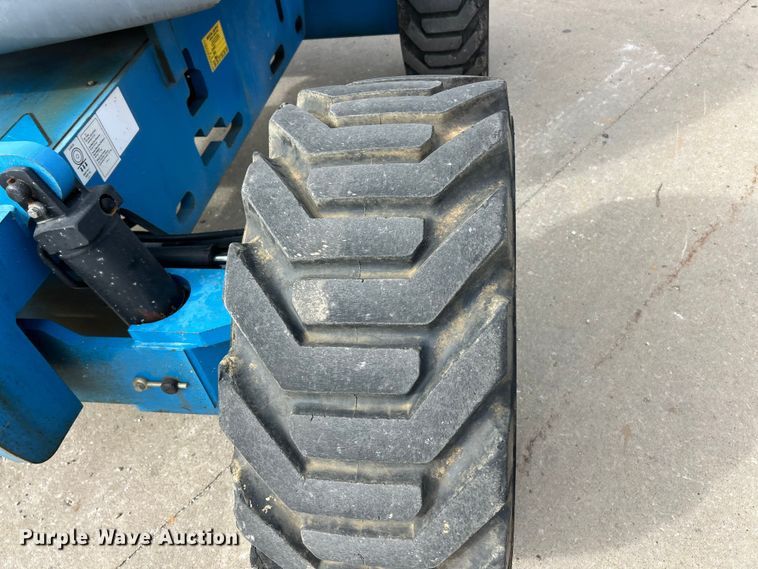 image for item FC5410 2012 Genie Z-45/25 boom lift