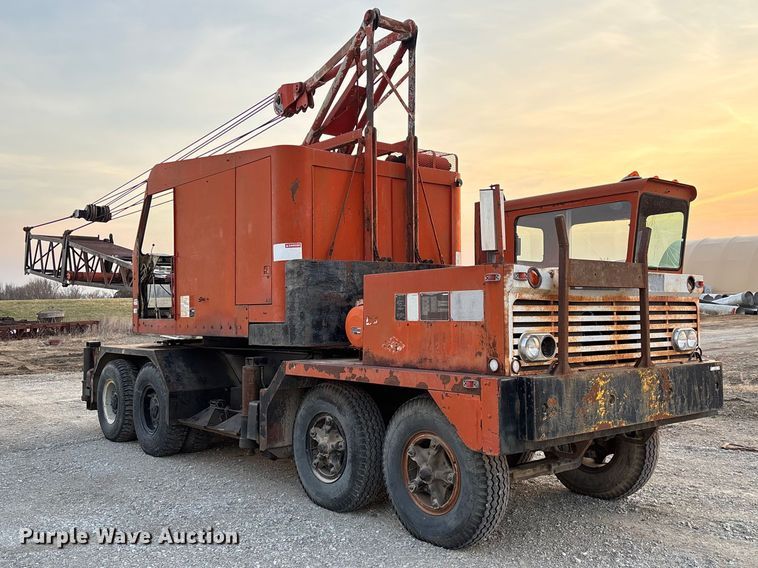 image for item FC5544 1975 FMC 75T-080 convertible