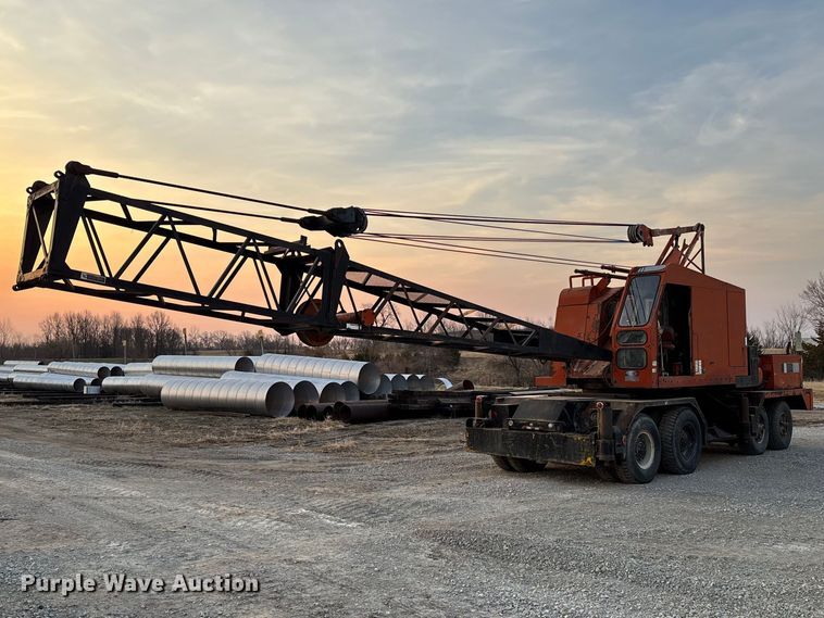 image for item FC5544 1975 FMC 75T-080 convertible