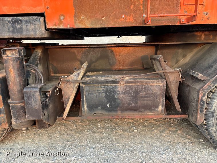 image for item FC5544 1975 FMC 75T-080 convertible