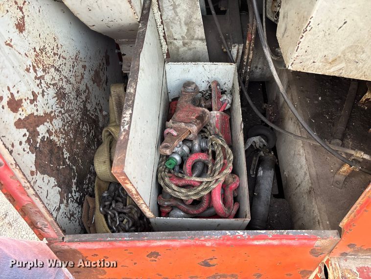 image for item FC5544 1975 FMC 75T-080 convertible