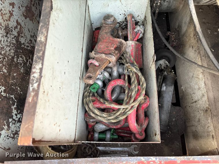 image for item FC5544 1975 FMC 75T-080 convertible