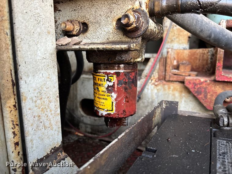 image for item FC5544 1975 FMC 75T-080 convertible