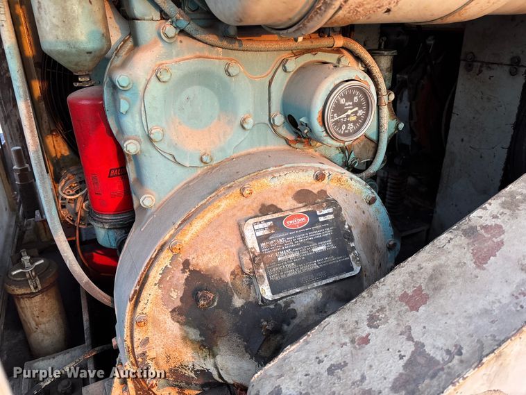 image for item FC5544 1975 FMC 75T-080 convertible