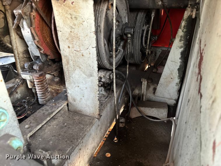 image for item FC5544 1975 FMC 75T-080 convertible