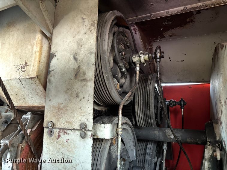 image for item FC5544 1975 FMC 75T-080 convertible