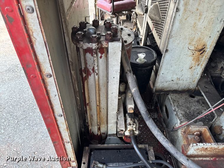 image for item FC5544 1975 FMC 75T-080 convertible