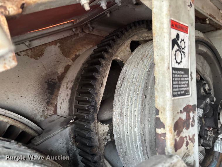 image for item FC5544 1975 FMC 75T-080 convertible