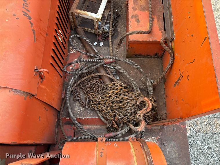 image for item FC5544 1975 FMC 75T-080 convertible