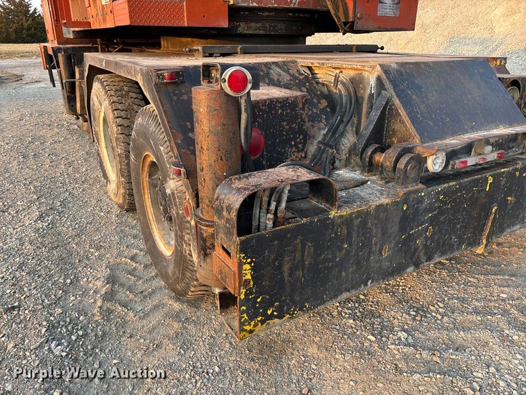 image for item FC5544 1975 FMC 75T-080 convertible