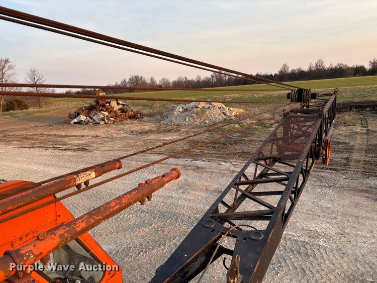 image for item FC5544 1975 FMC 75T-080 convertible