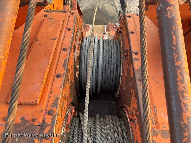 image for item FC5544 1975 FMC 75T-080 convertible