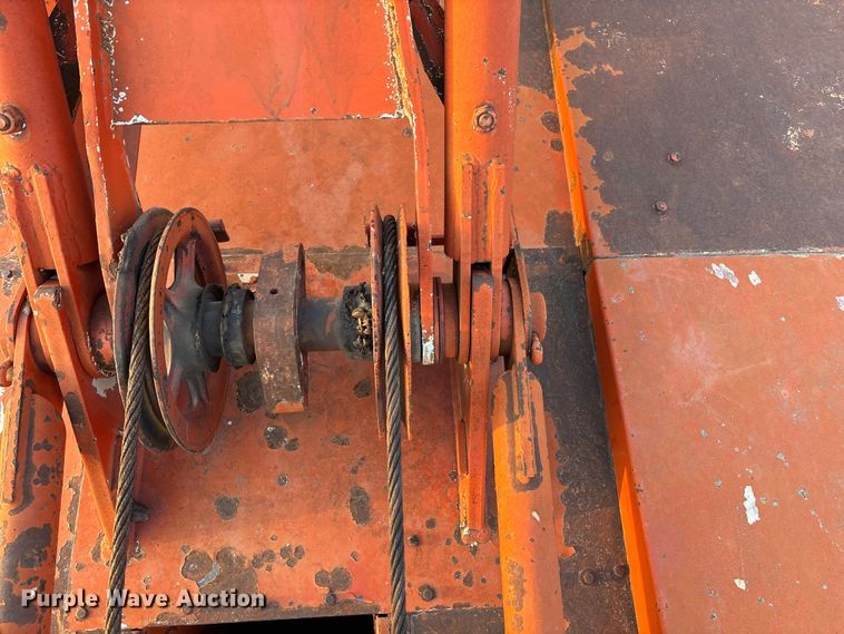 image for item FC5544 1975 FMC 75T-080 convertible