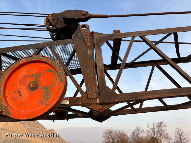 image for item FC5544 1975 FMC 75T-080 convertible