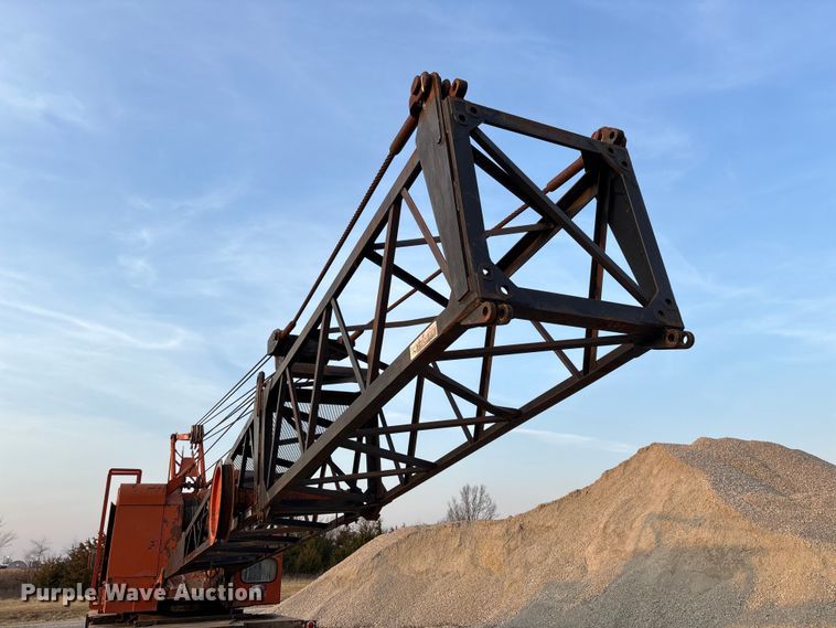 image for item FC5544 1975 FMC 75T-080 convertible