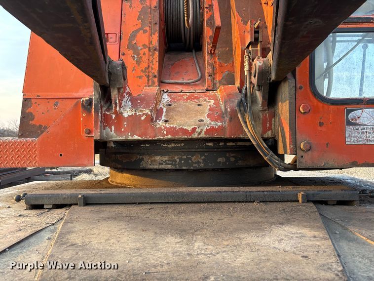 image for item FC5544 1975 FMC 75T-080 convertible