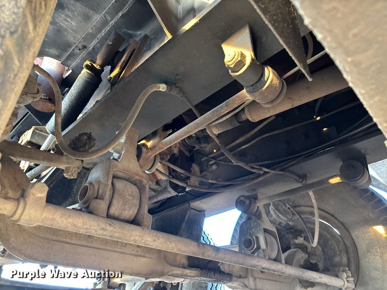 image for item FC5544 1975 FMC 75T-080 convertible