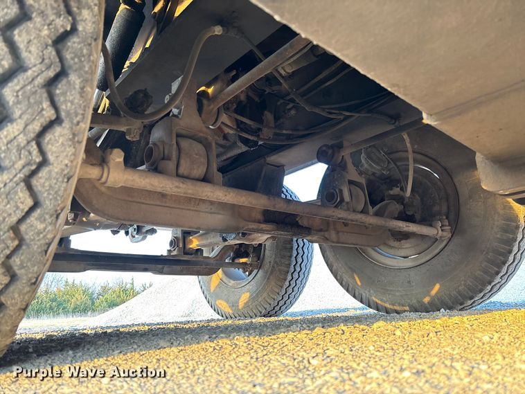 image for item FC5544 1975 FMC 75T-080 convertible