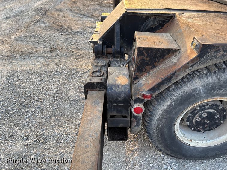 image for item FC5544 1975 FMC 75T-080 convertible