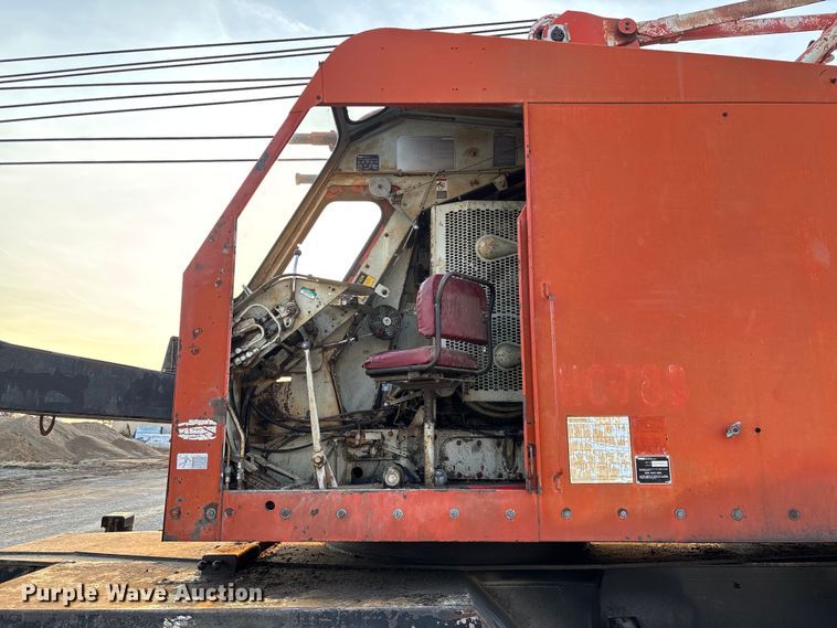 image for item FC5544 1975 FMC 75T-080 convertible