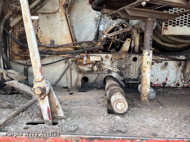 image for item FC5544 1975 FMC 75T-080 convertible