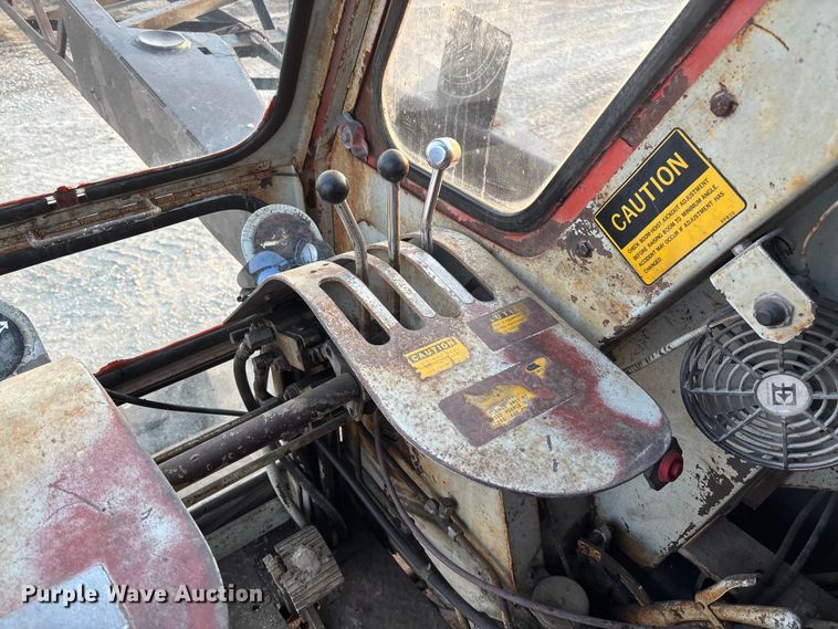 image for item FC5544 1975 FMC 75T-080 convertible