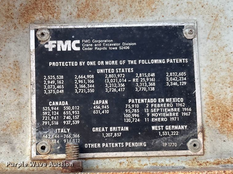 image for item FC5544 1975 FMC 75T-080 convertible