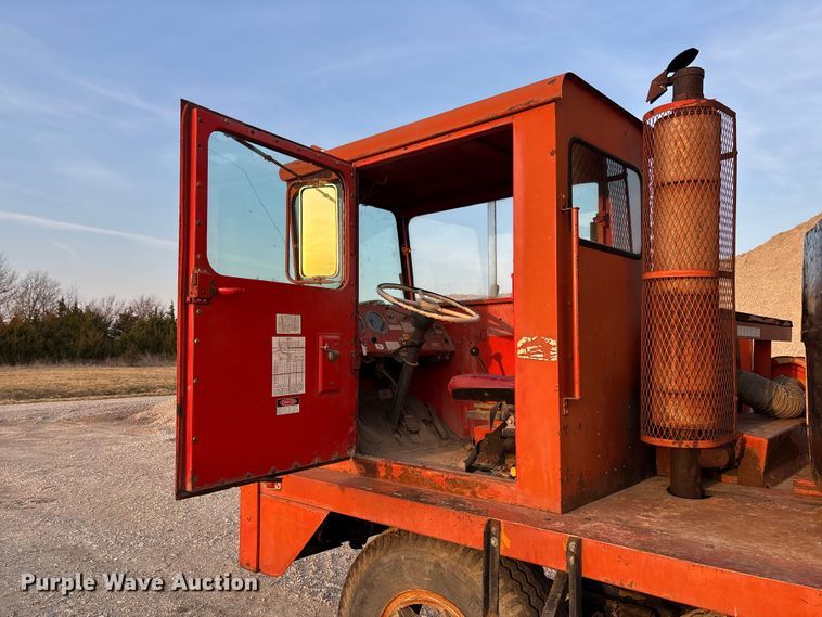 image for item FC5544 1975 FMC 75T-080 convertible