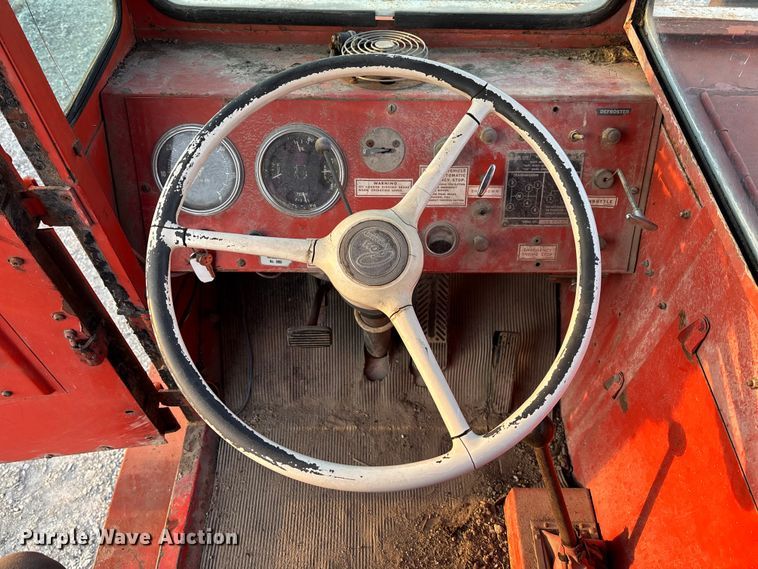 image for item FC5544 1975 FMC 75T-080 convertible