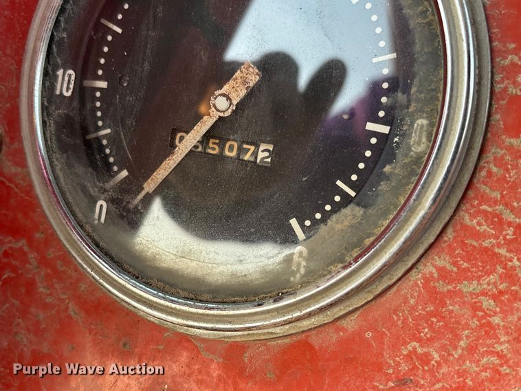 image for item FC5544 1975 FMC 75T-080 convertible