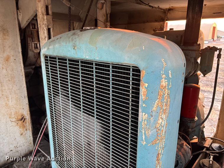 image for item FC5544 1975 FMC 75T-080 convertible