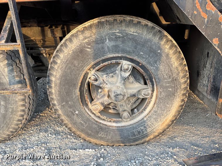 image for item FC5544 1975 FMC 75T-080 convertible