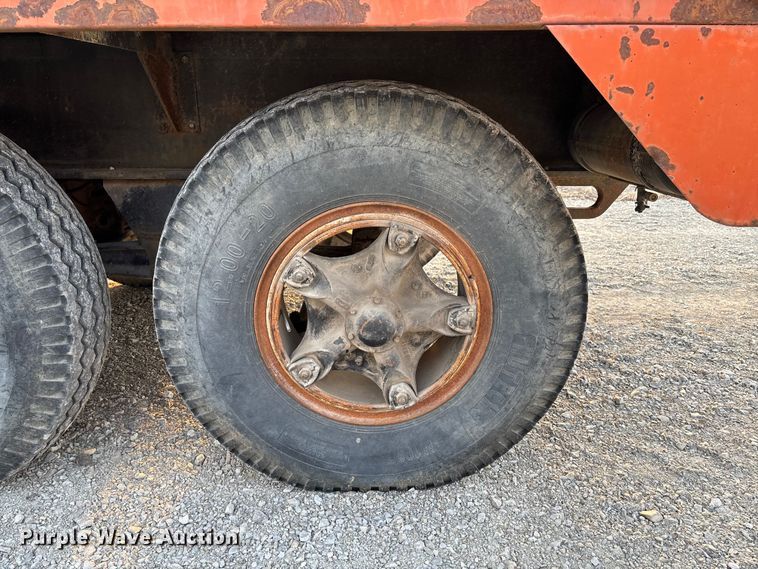 image for item FC5544 1975 FMC 75T-080 convertible