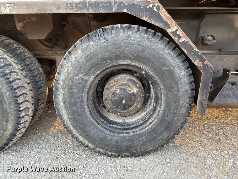 image for item FC5544 1975 FMC 75T-080 convertible