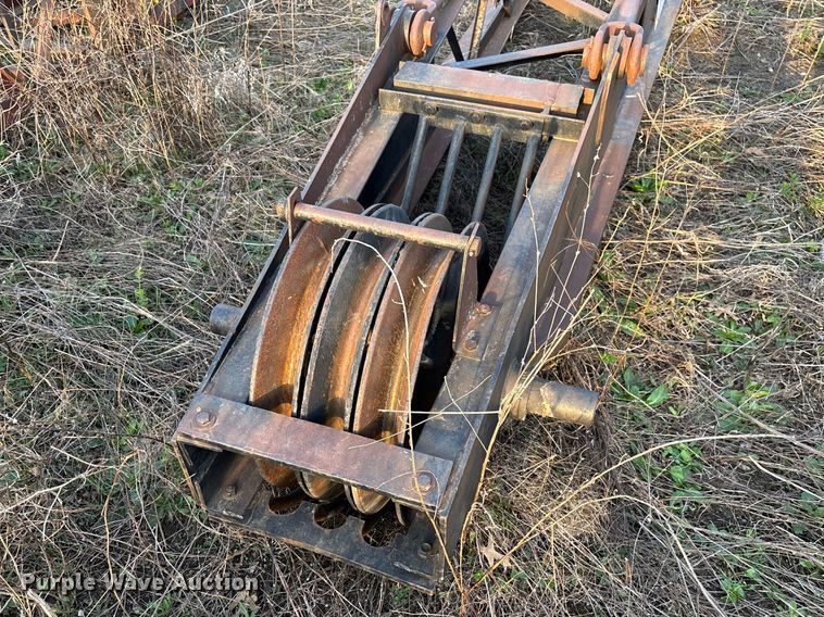 image for item FC5544 1975 FMC 75T-080 convertible