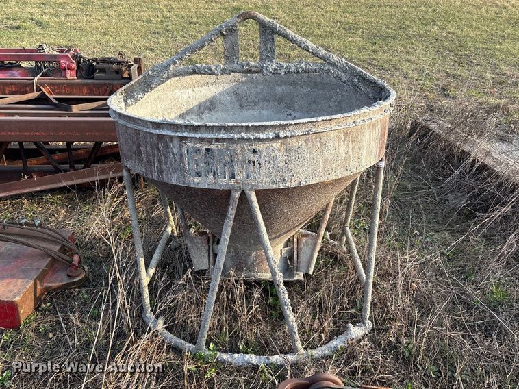 image for item FC5545 Gar-Bro crane concrete bucket