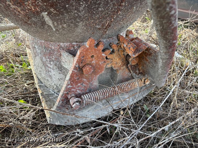 image for item FC5545 Gar-Bro crane concrete bucket