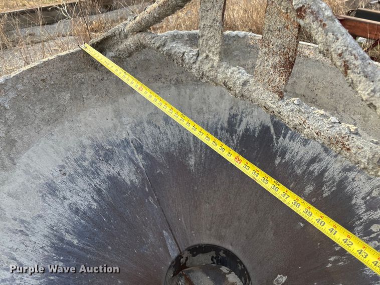 image for item FC5545 Gar-Bro crane concrete bucket