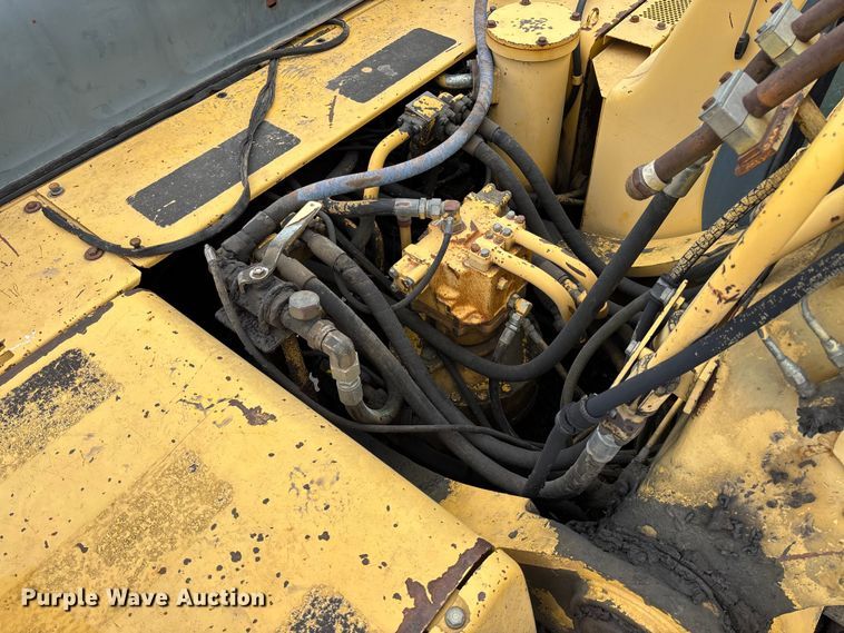 image for item FC5548 1997 Komatsu PC300LC-6LC excavator