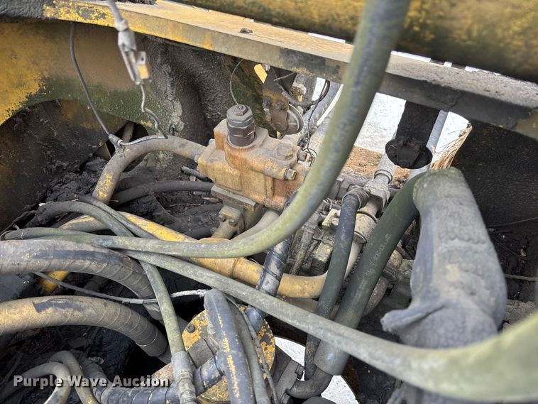 image for item FC5548 1997 Komatsu PC300LC-6LC excavator