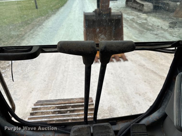 image for item FC5548 1997 Komatsu PC300LC-6LC excavator