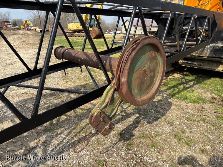 image for item FC5550 1966 American 5299 crane