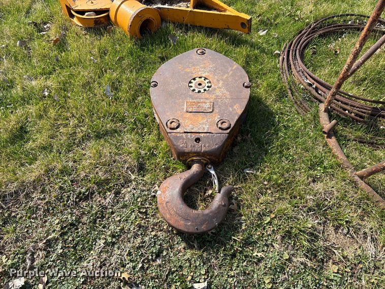 image for item FC5550 1966 American 5299 crane