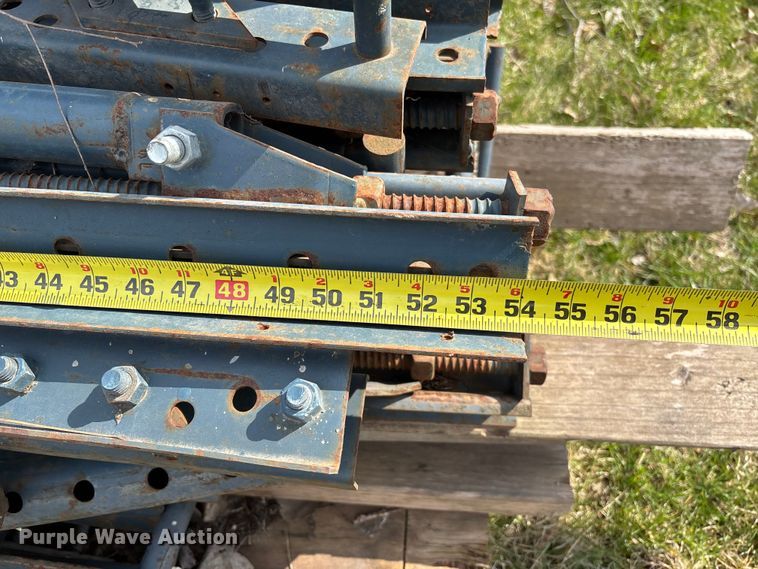 image for item FC5551 C49 bridge overhang jacks