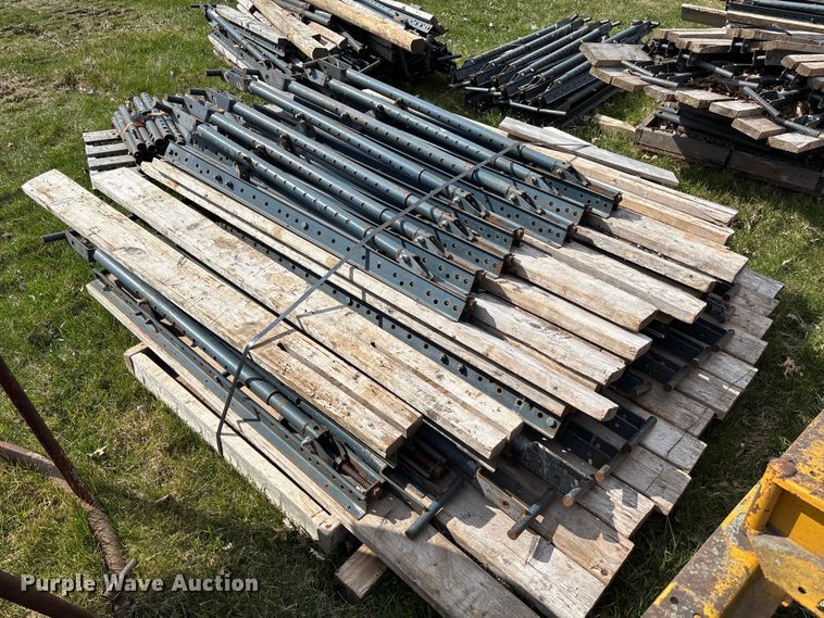 image for item FC5551 C49 bridge overhang jacks