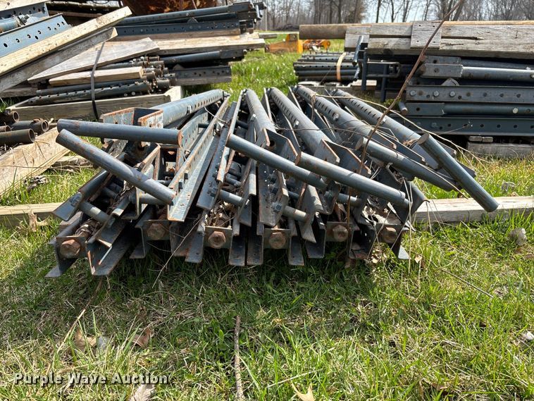 image for item FC5551 C49 bridge overhang jacks