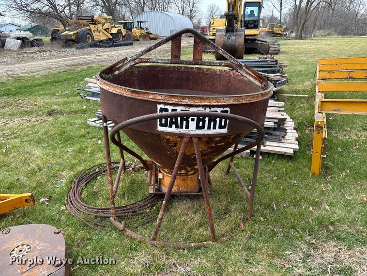 image for item FC5552 Gar-Bro 427-R crane concrete bucket