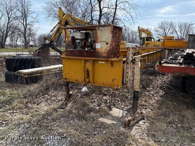 image for item FC5553 1987 Gomaco C-450 bridge deck finisher