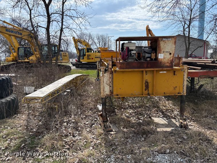 image for item FC5553 1987 Gomaco C-450 bridge deck finisher