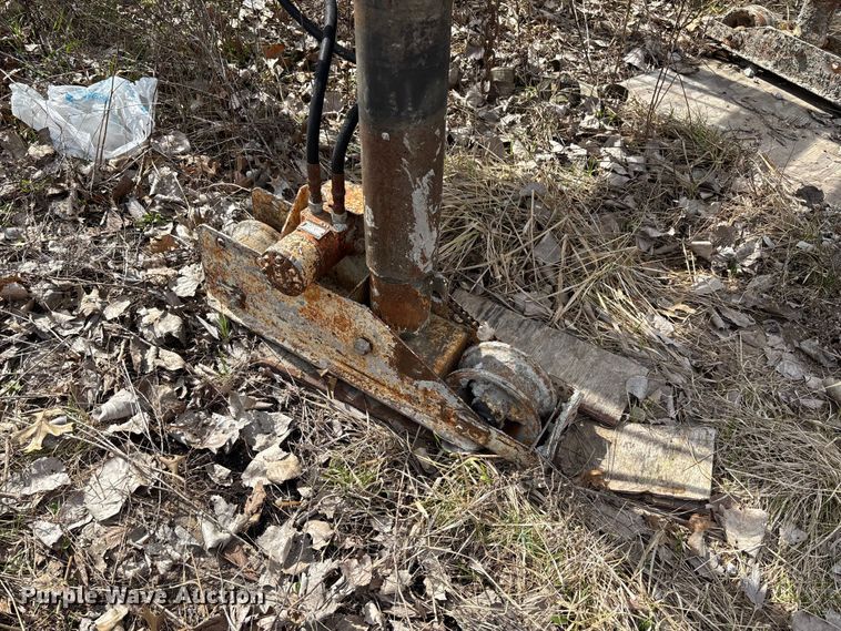 image for item FC5553 1987 Gomaco C-450 bridge deck finisher